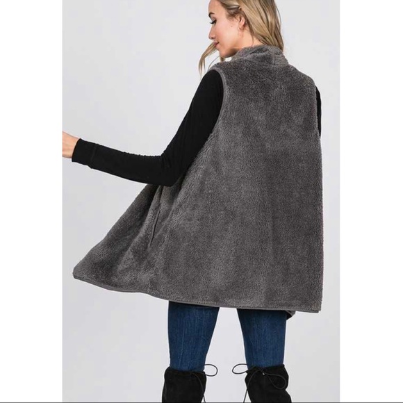 Soft Charcoal Open Faux Fur Vest - Picture 3 of 3